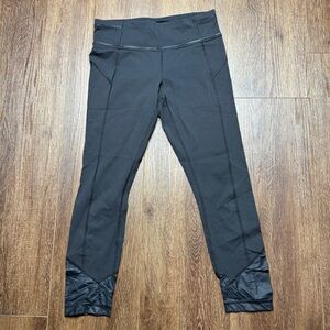 Lululemon black leggings 6